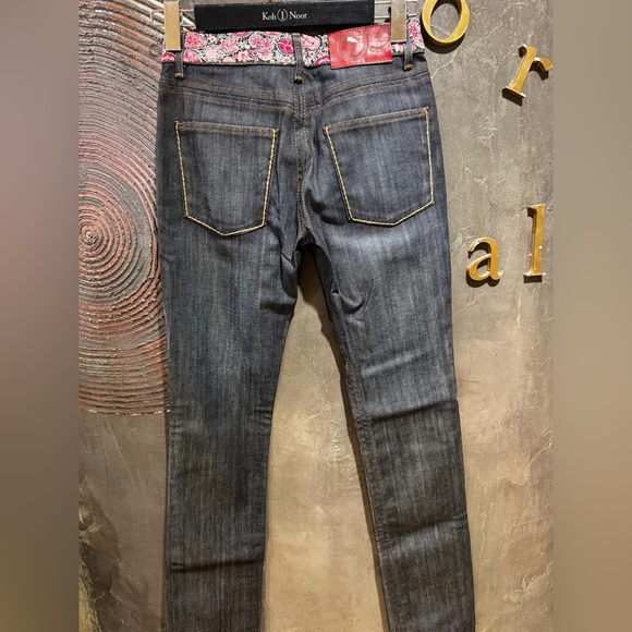 Escada vintage Y2K low rise Skinny Jeans with Pink embroidered belt size EU 34 - Picture 4 of 5